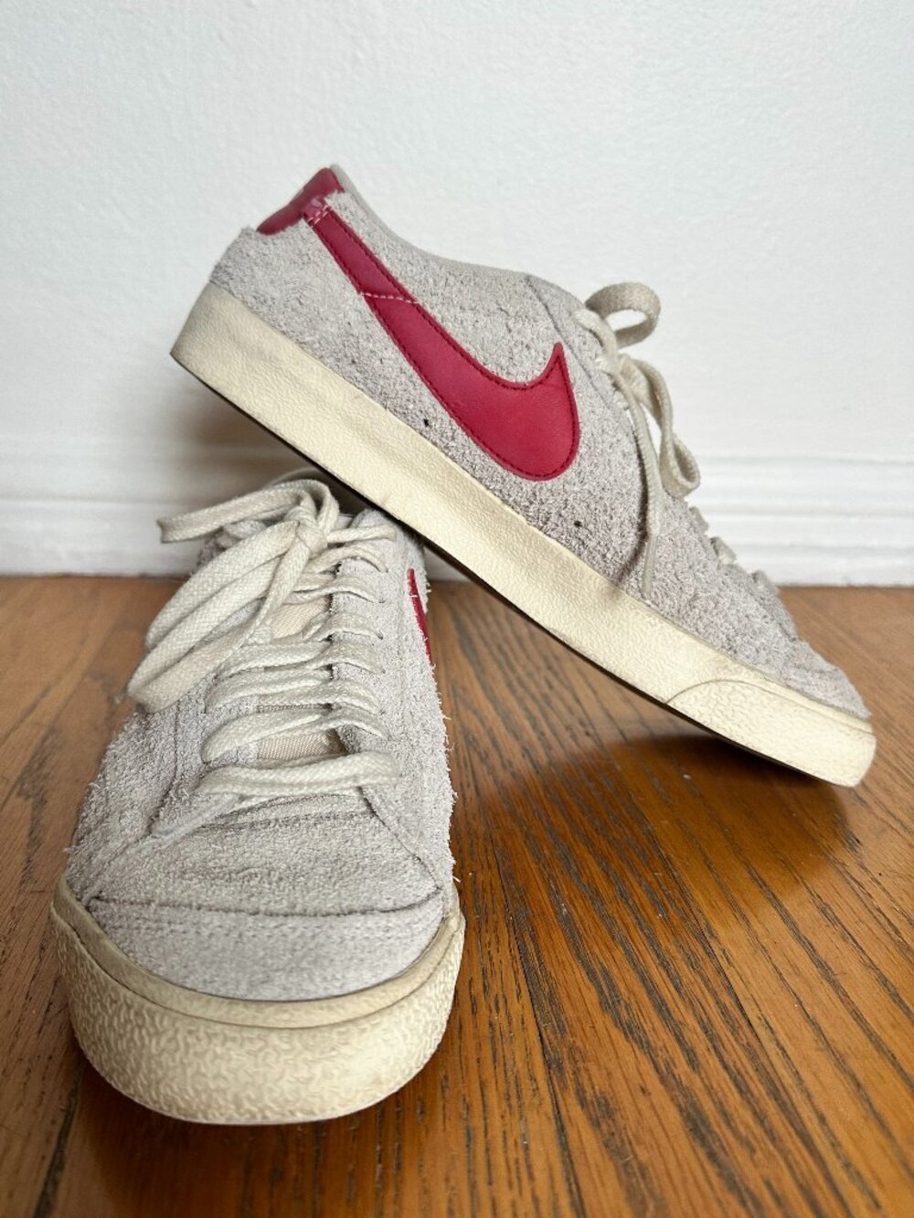 Nike Women's Killshot Sneaker US 9